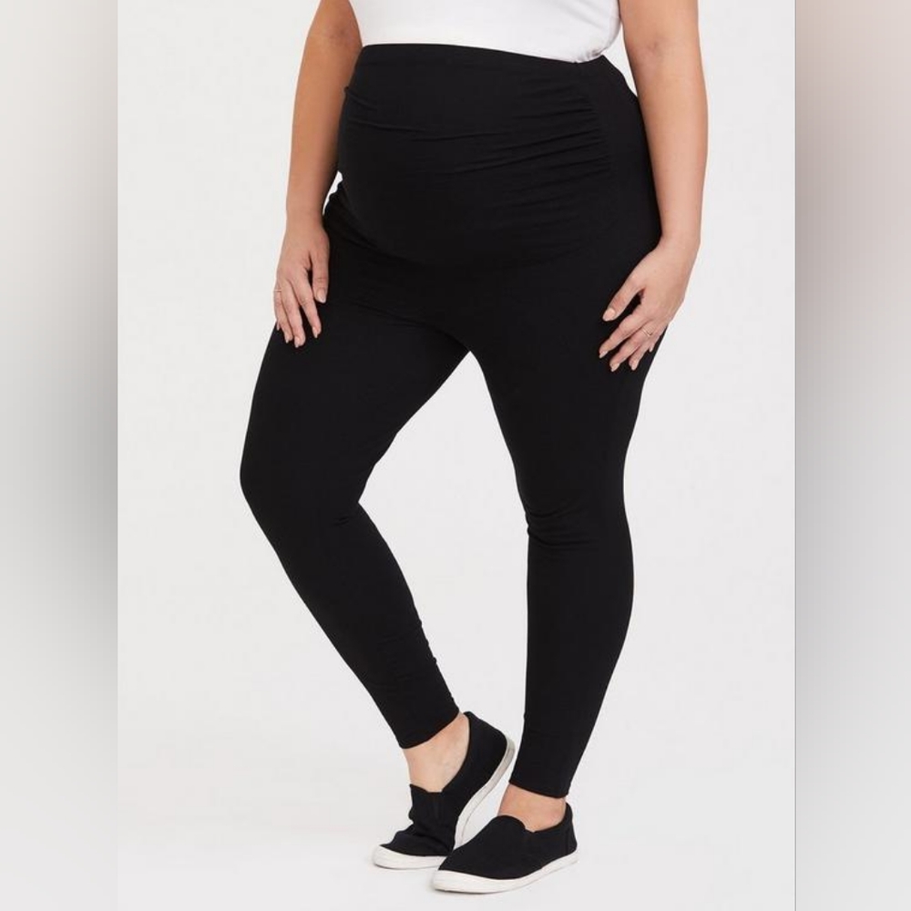 Lot of 3 pairs of Torrid size 5 Maternity Leggings - Great Condition